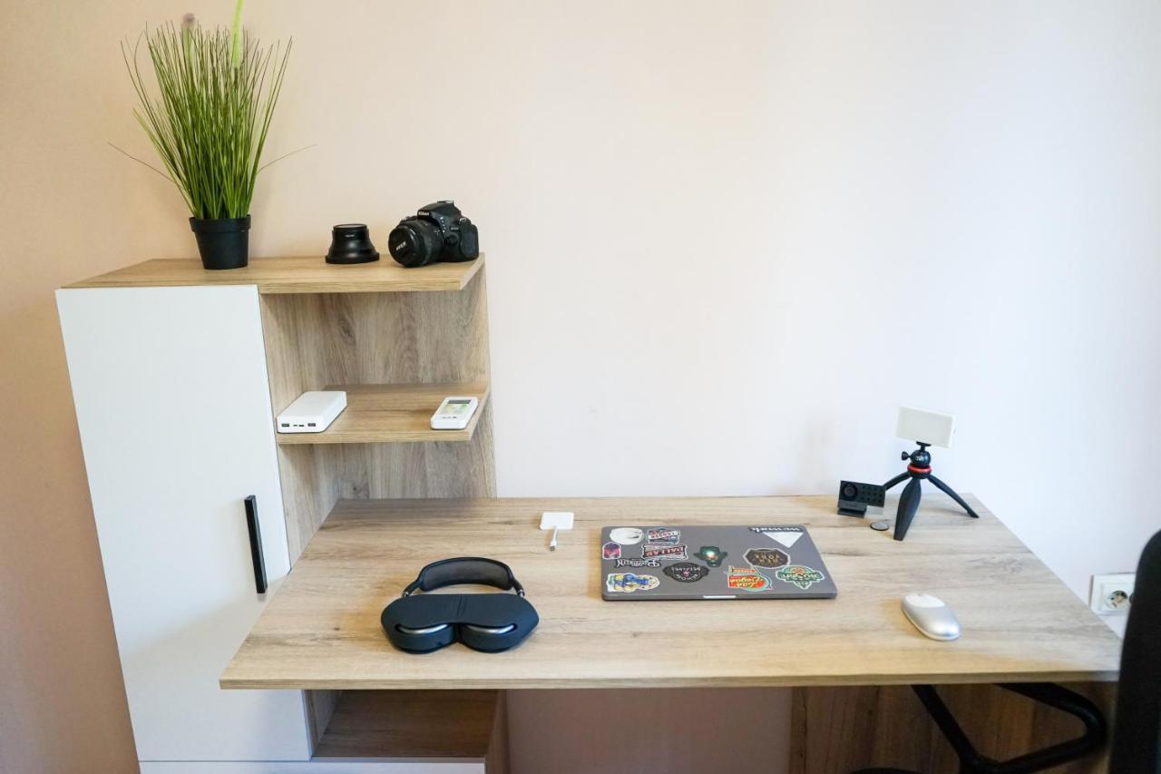 Comfortable 2Br Urban Getaway In City Center Plovdiv Exteriör bild