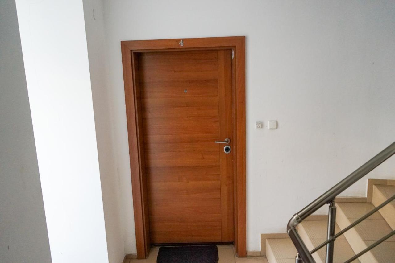 Comfortable 2Br Urban Getaway In City Center Plovdiv Exteriör bild