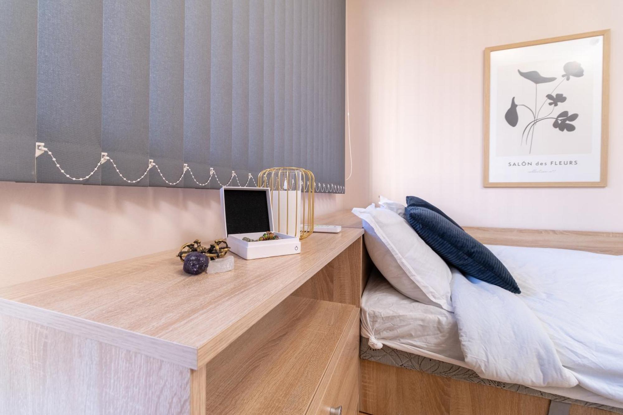 Comfortable 2Br Urban Getaway In City Center Plovdiv Exteriör bild