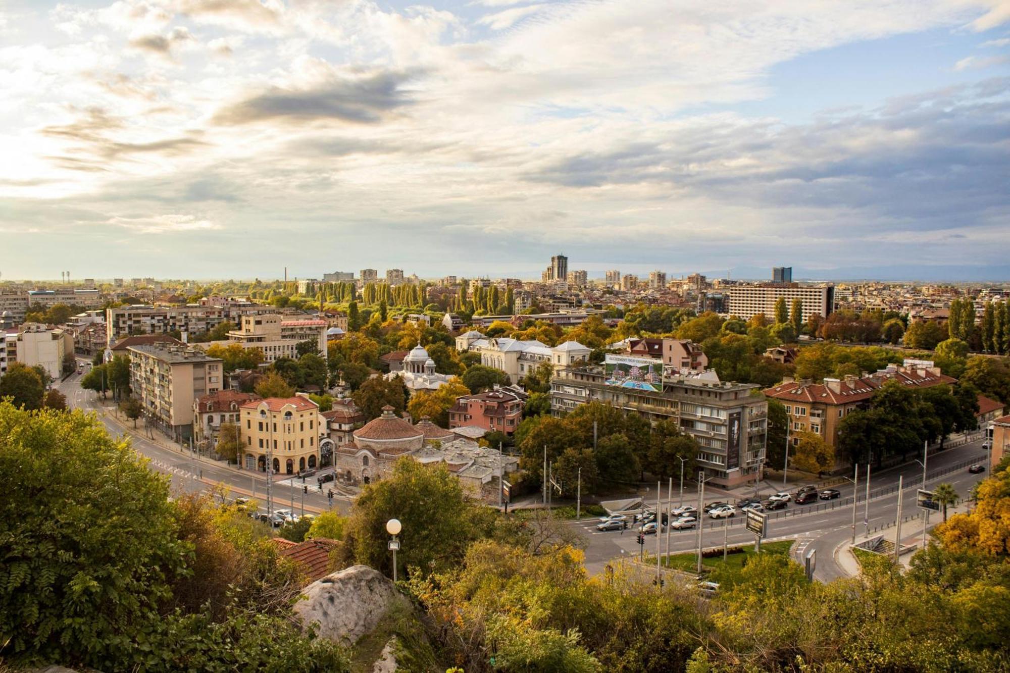 Comfortable 2Br Urban Getaway In City Center Plovdiv Exteriör bild